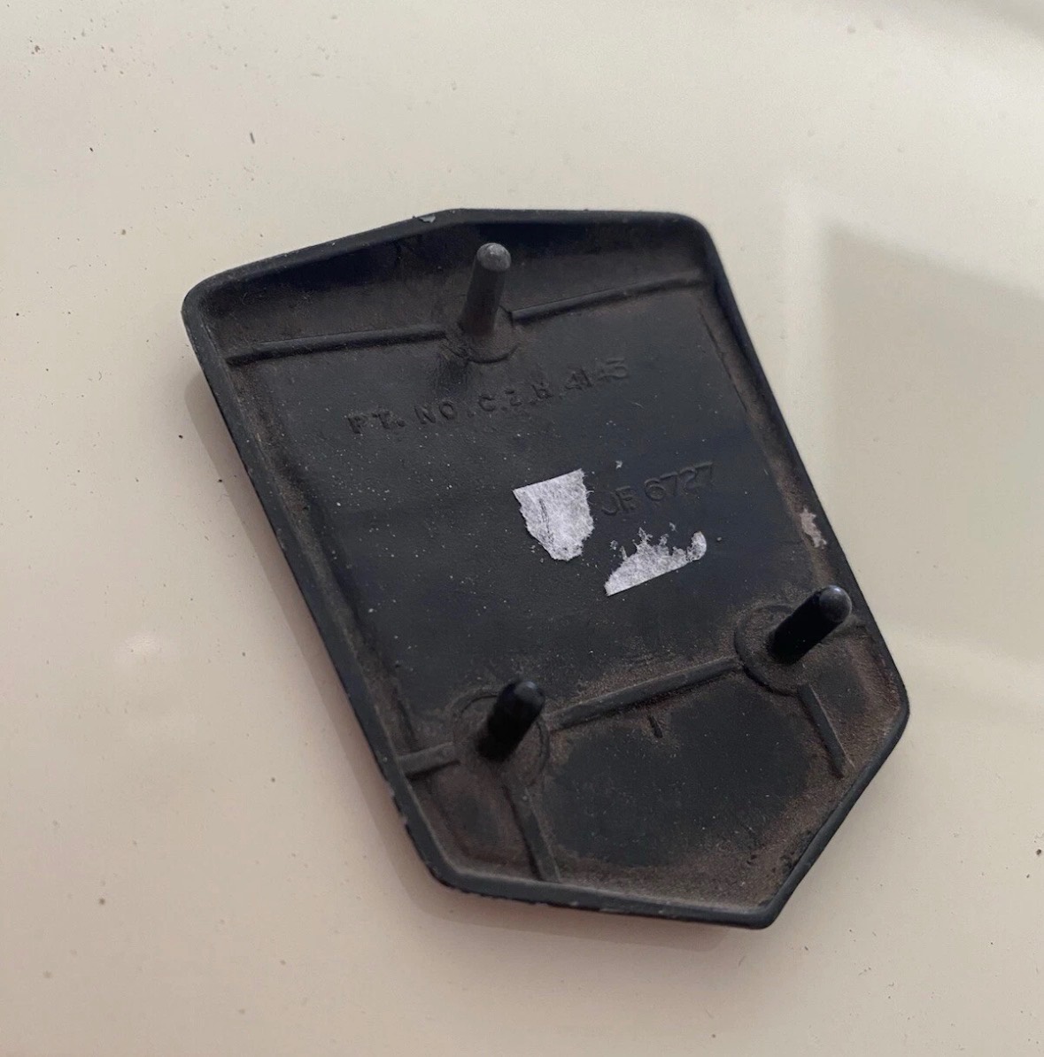 Classic Mini bonnet badge - CZH 4143 thumbnail 2