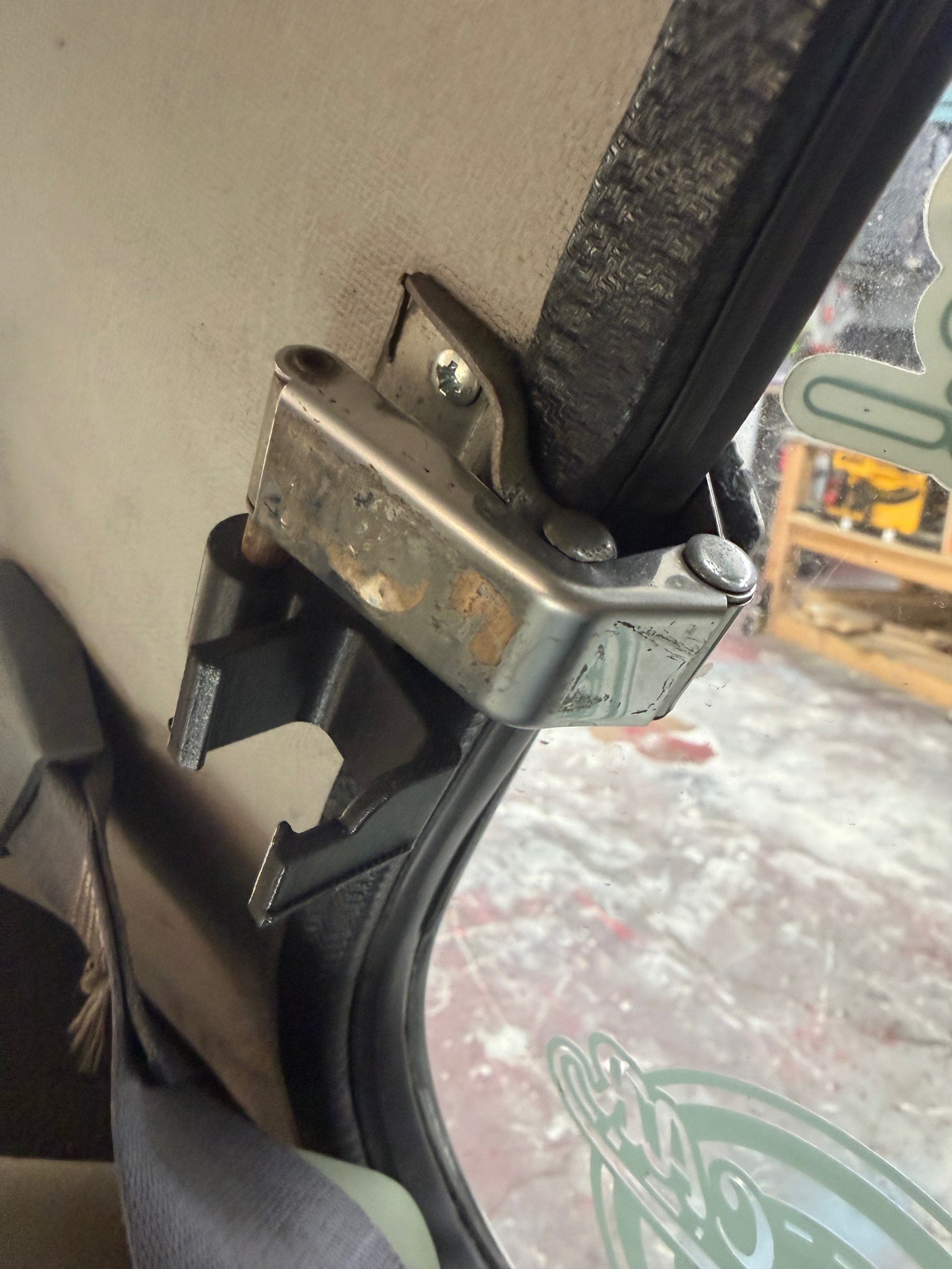 Rear Window Props thumbnail 2