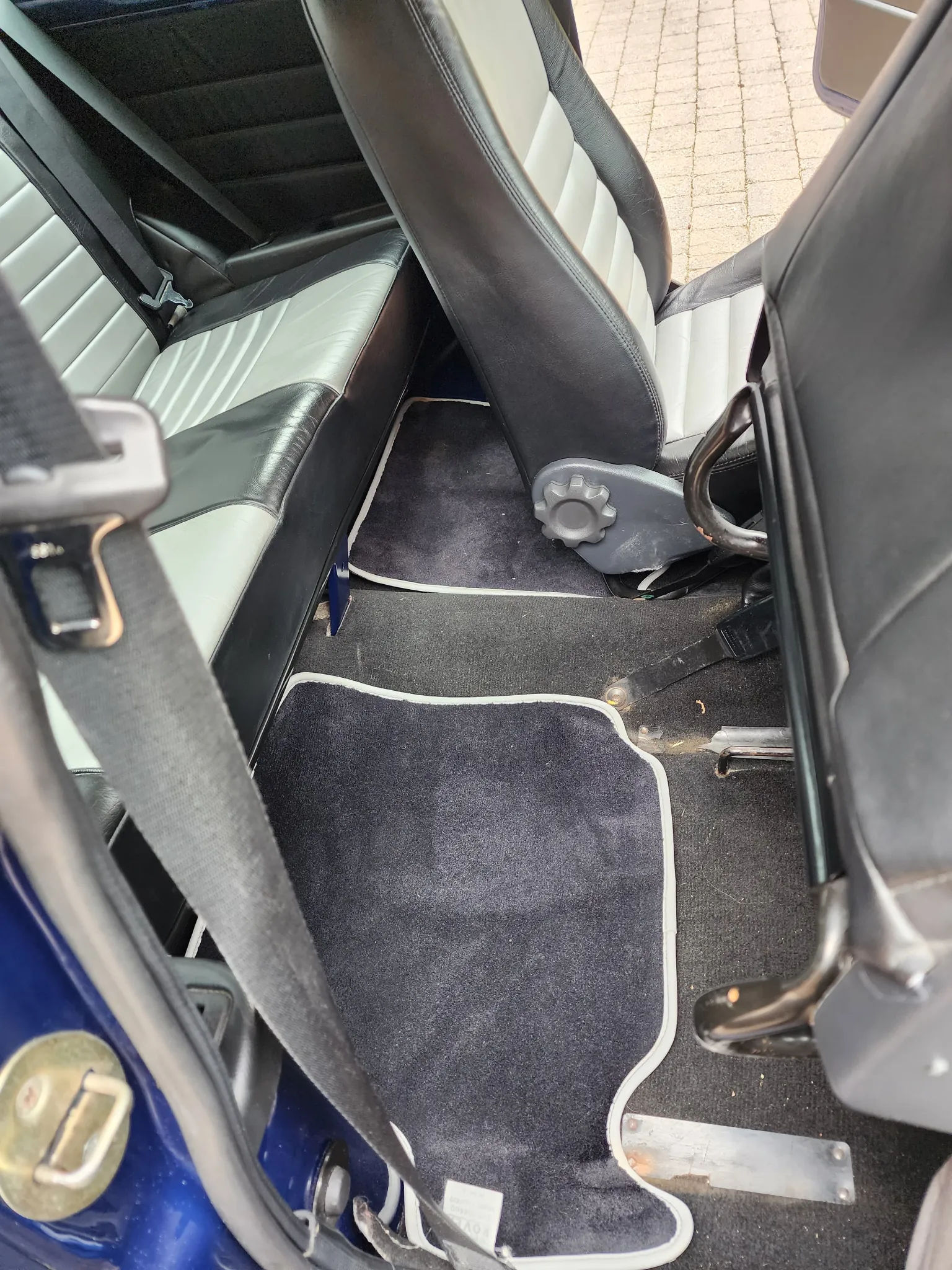 2000 Rover Mini Cooper Sport | 44k Miles | Exceptional Condition thumbnail 13