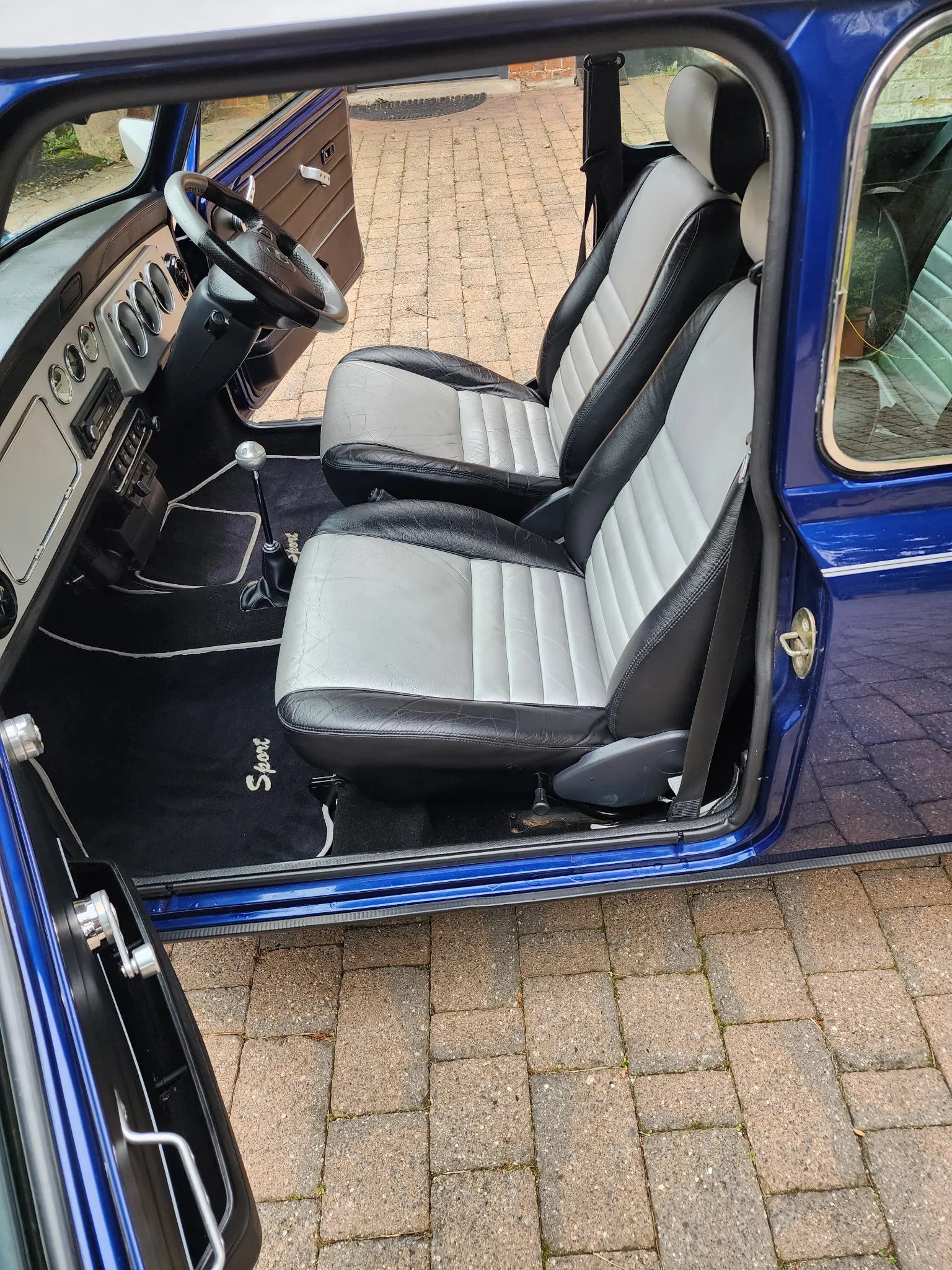 2000 Rover Mini Cooper Sport | 44k Miles | Exceptional Condition thumbnail 14