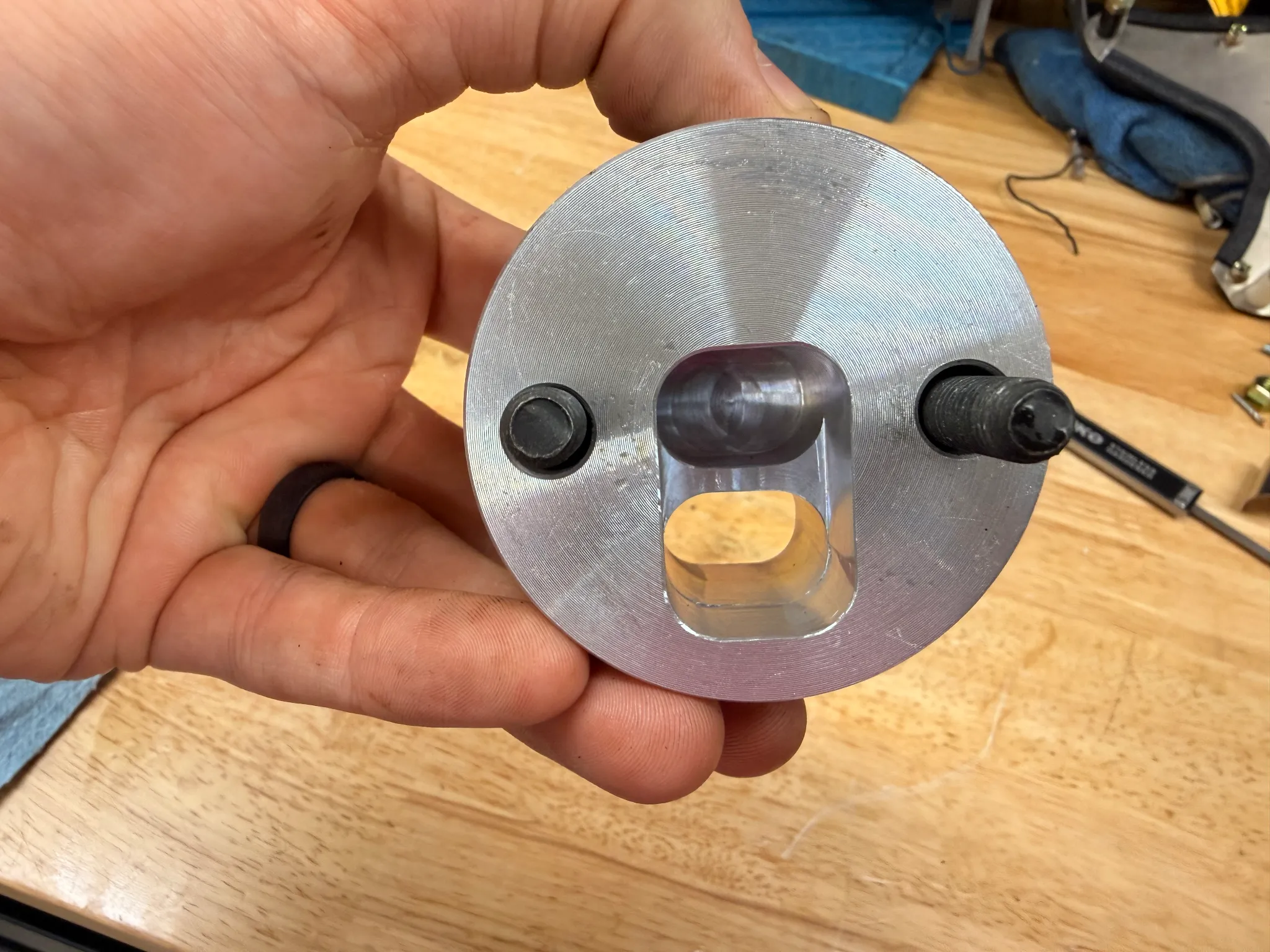 MiniMania Baffled Breather Fuel Pump Adapter thumbnail 2