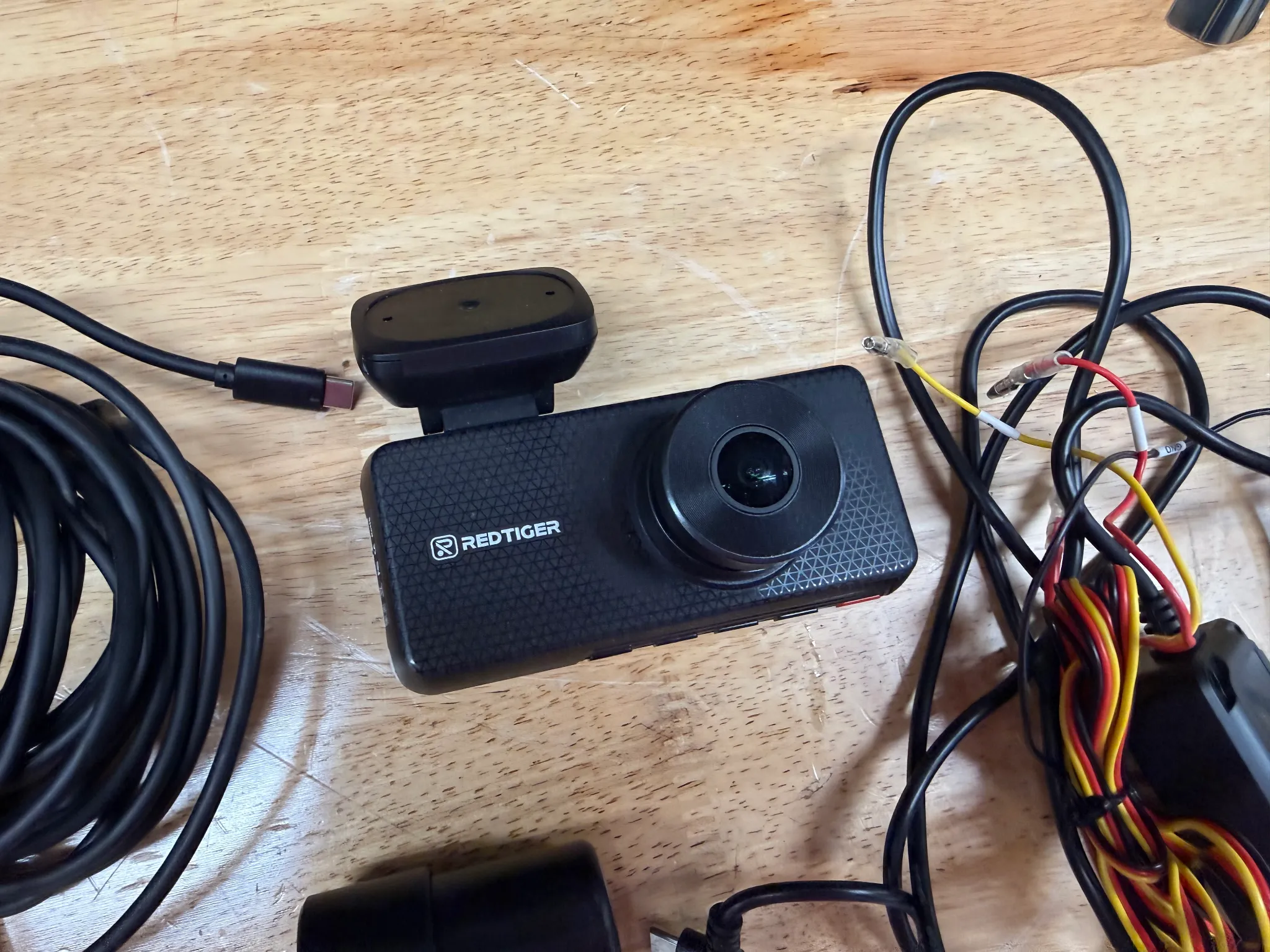 F17 Elite 4K Dash Cam 3-Channel thumbnail 3