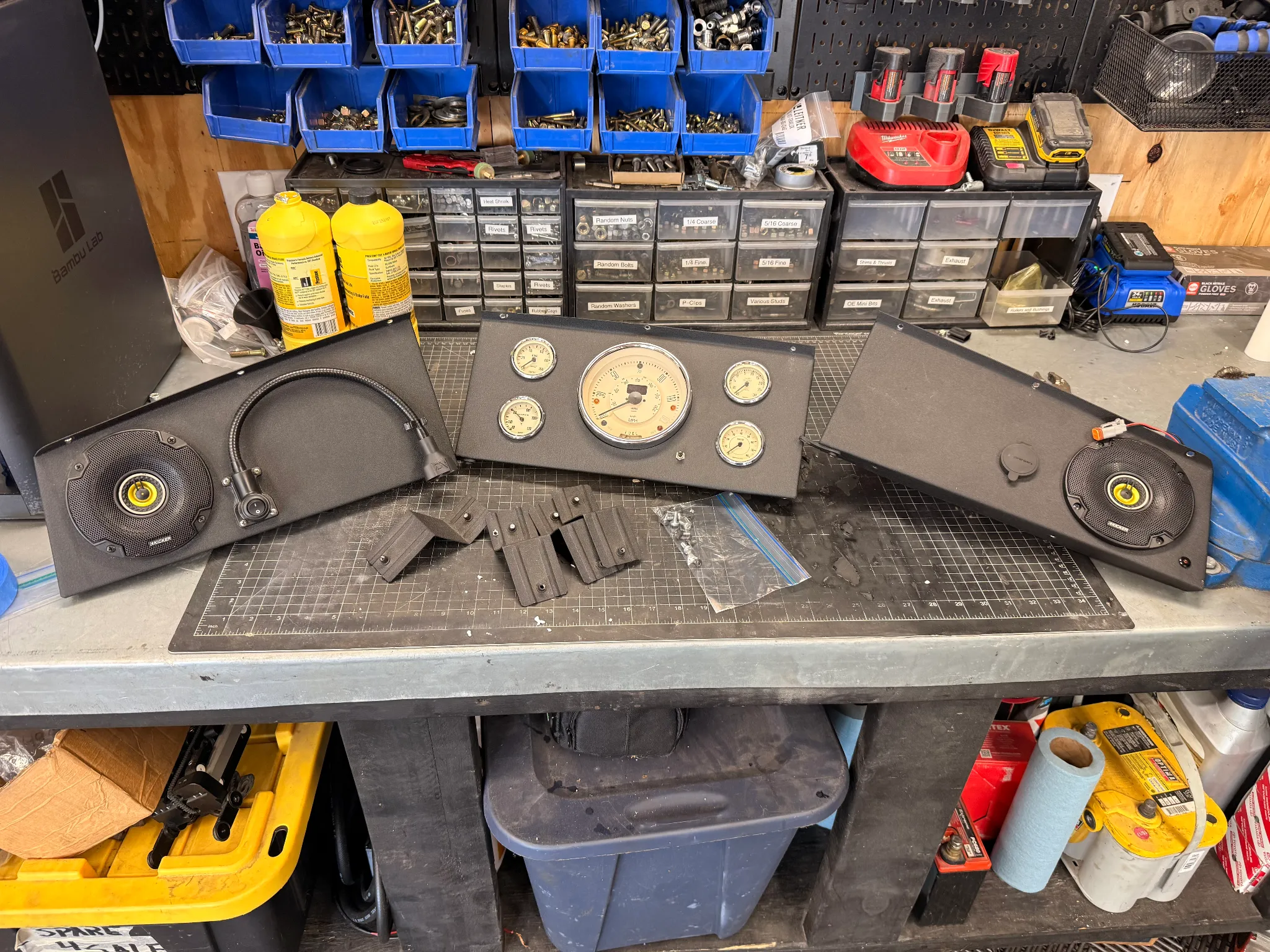 Classic Mini Rally Dash with 5 Gauge Center - body 1