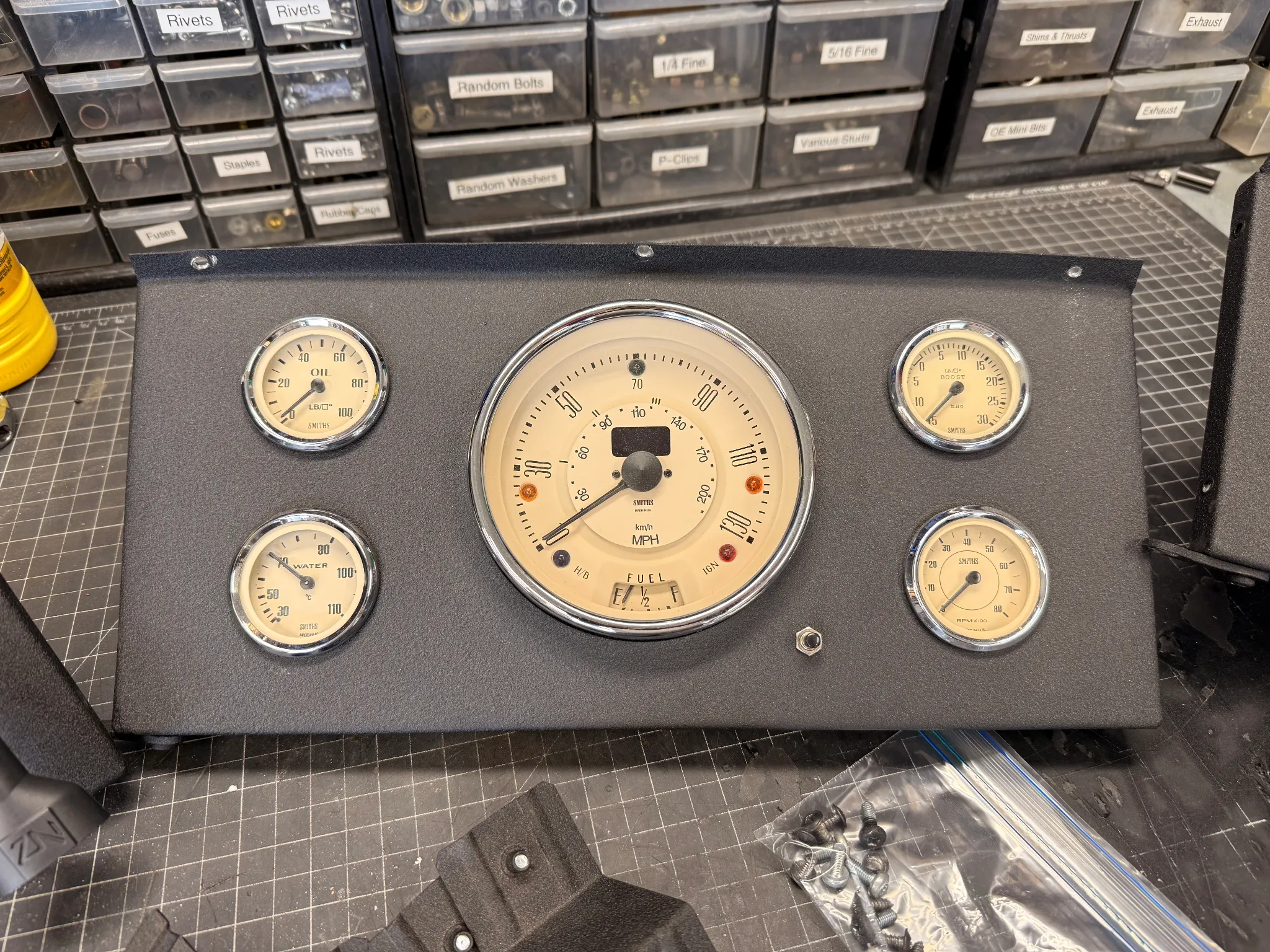 Classic Mini Rally Dash with 5 Gauge Center thumbnail 3