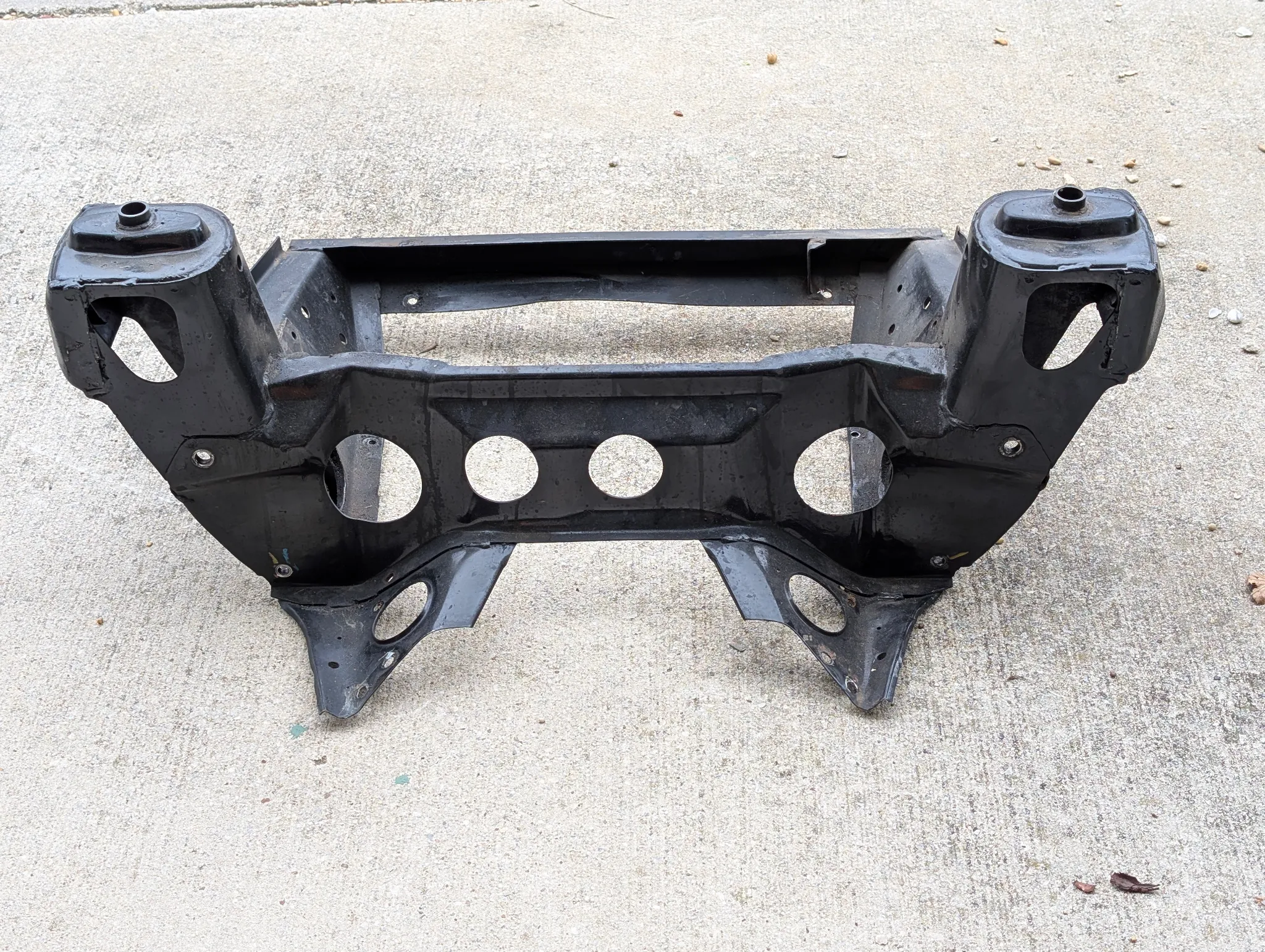 FRONT SUBFRAME GEN 76-90 thumbnail 6