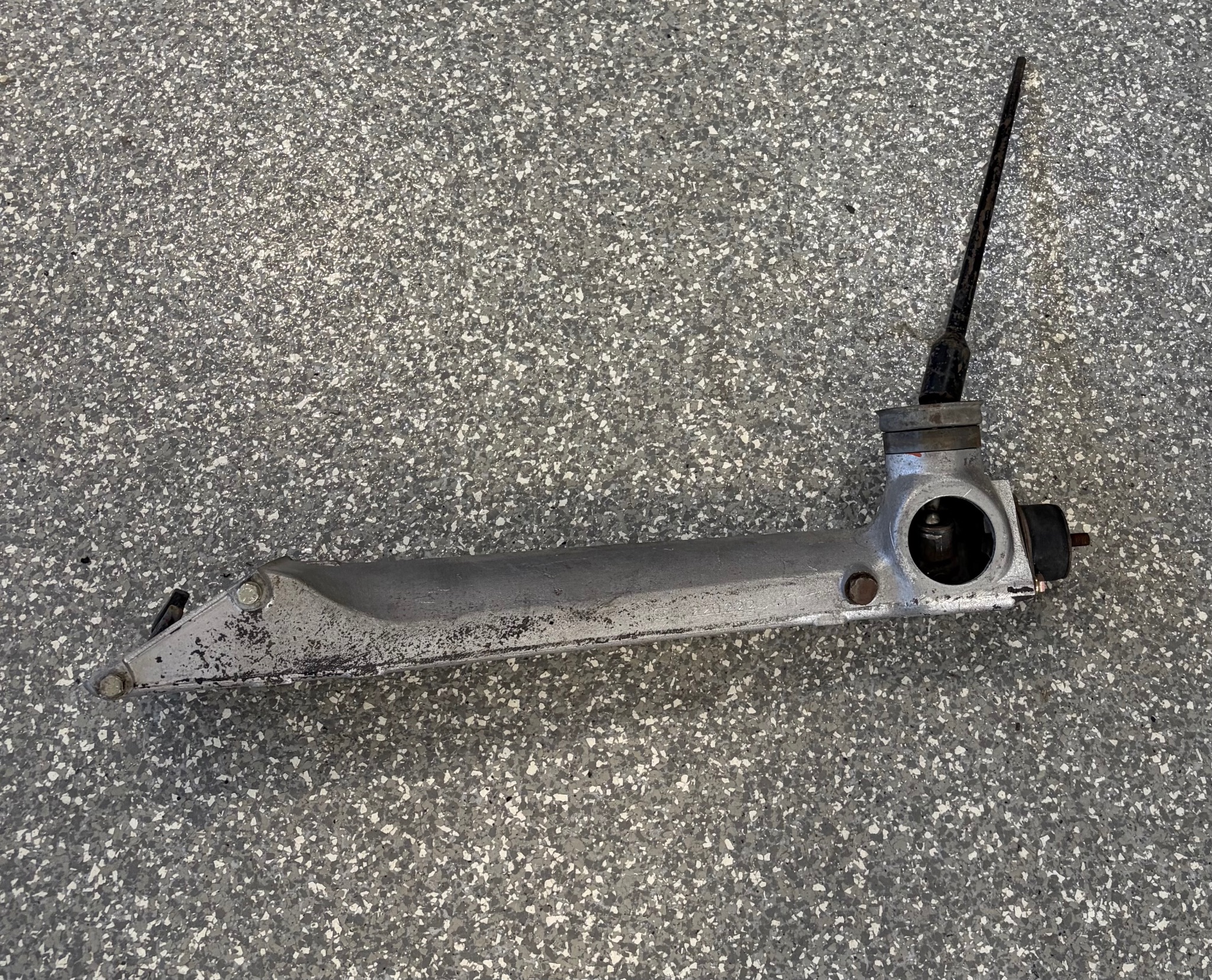 Remote gear shifter - body 1