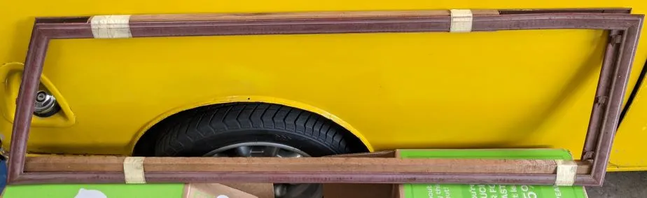 OEM Tinny Rear-Side Window Frames in VGC - body 1