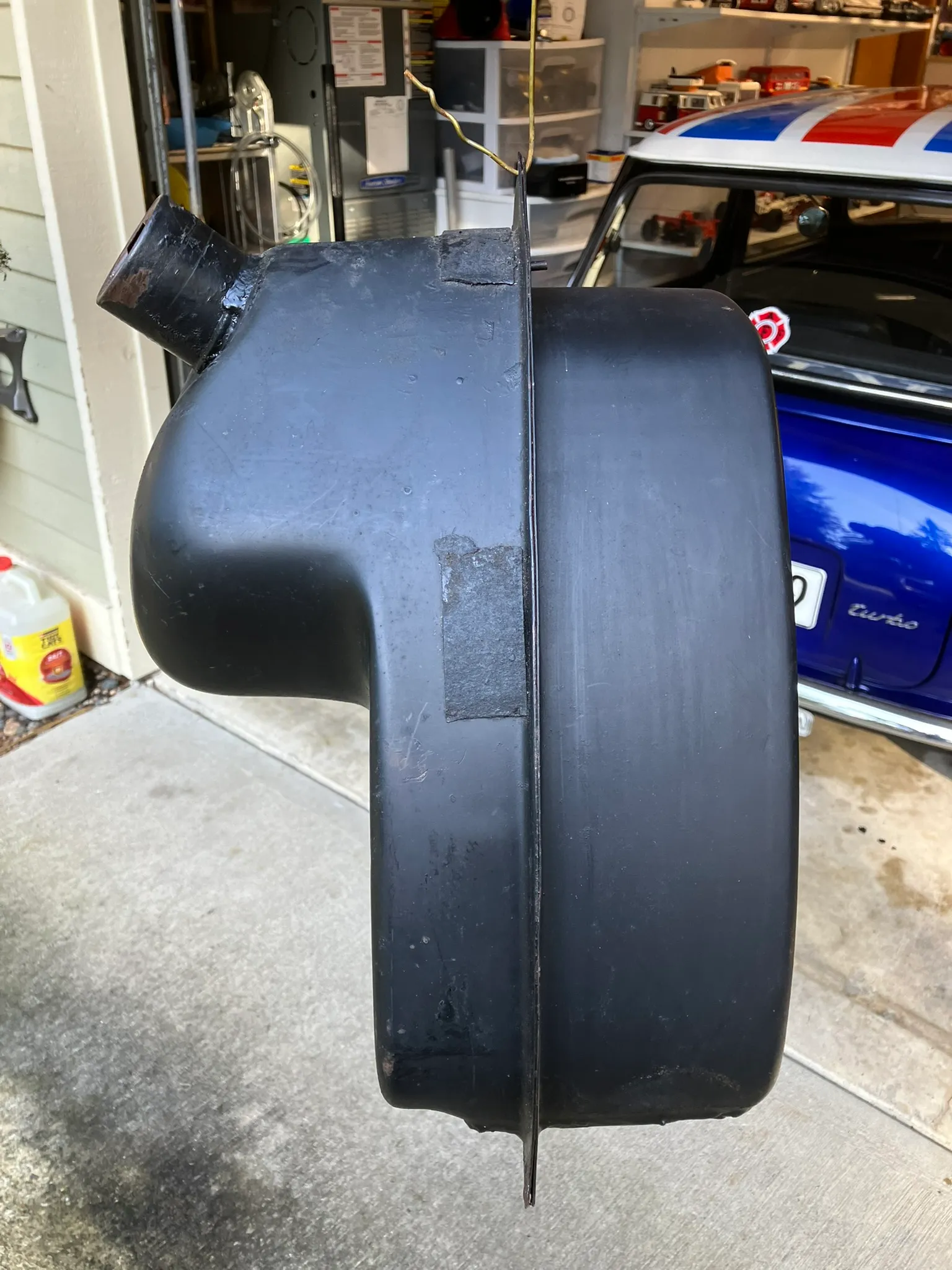 5.5 Gal Fuel Tank w/ Sender - body 1