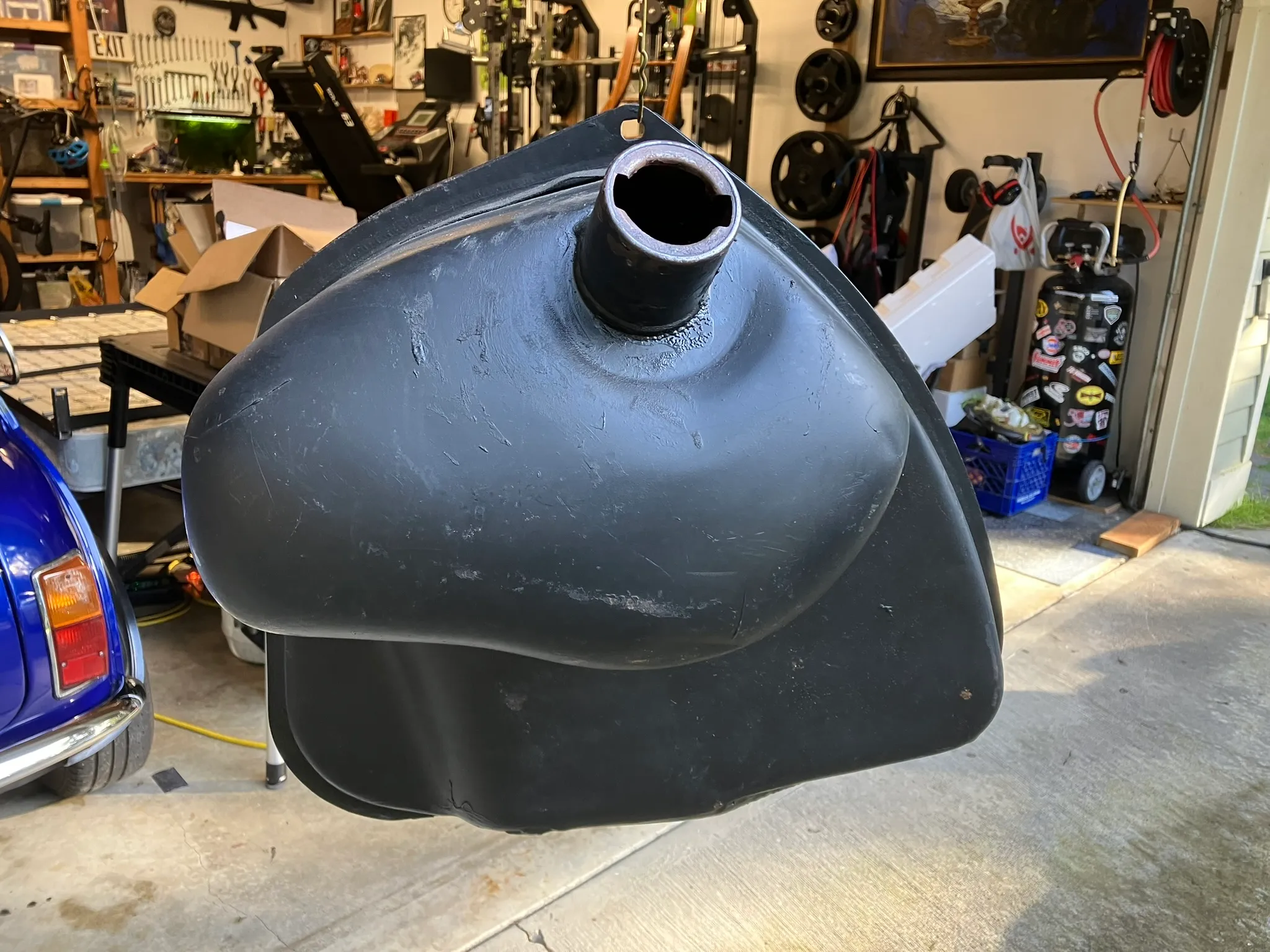 5.5 Gal Fuel Tank w/ Sender thumbnail 4