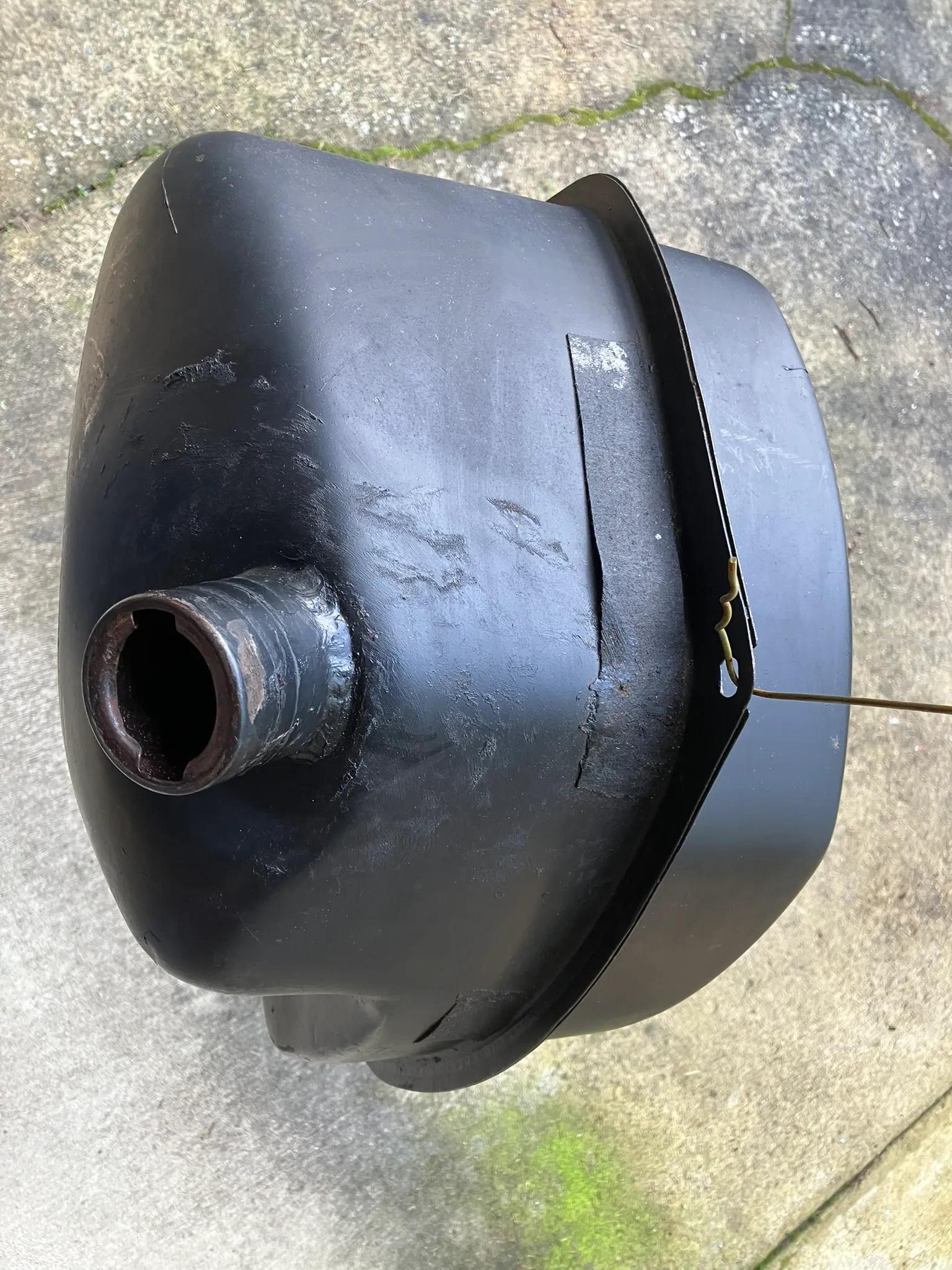 5.5 Gal Fuel Tank w/ Sender thumbnail 8